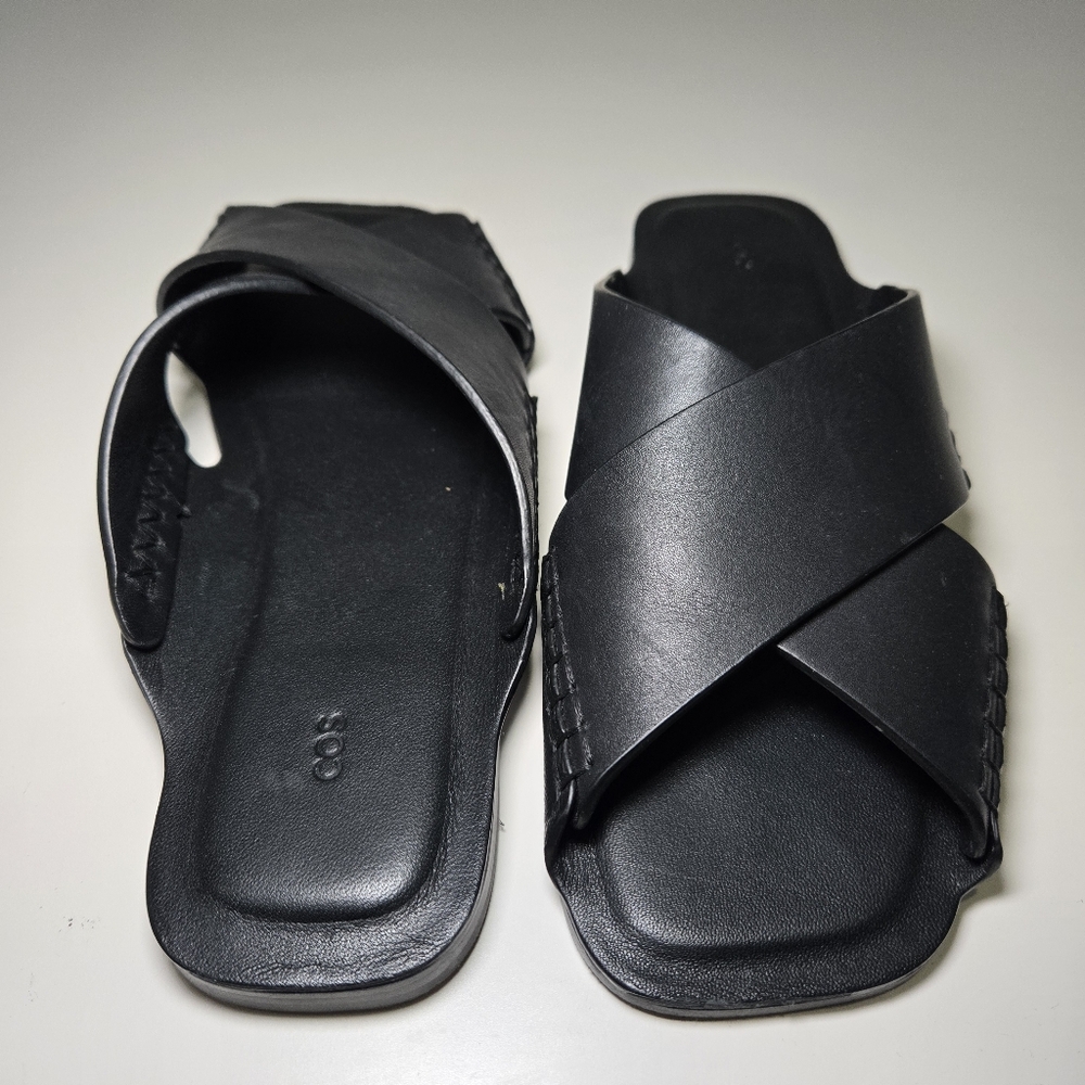 COS Womens Crossover Leather‎ Sandal Size 7.5 Black Slides Minimalist Staple - Picture 3 of 11